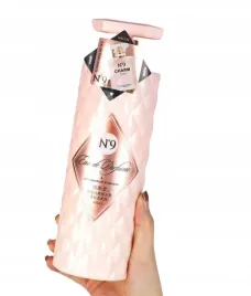 szampon-do-wlosow-perfumowany-przeciwlupiezowy-800ml-n9