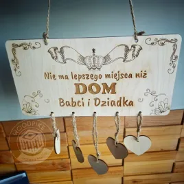 tabliczka-wiszaca-nie-ma-lepszego-miejsca-niz-dom-babci-i-dziadka