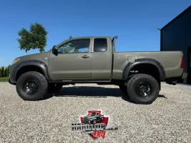 zawieszenie-ironman-2-toyota-hilux-vigo-2005-15-nitro-gas-50-200kg