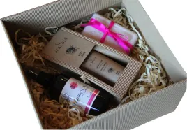 zestaw-prezentowy-hydrolat-rozany-krem-do-rak-roza-mydlo-marsylskie-kokos-p