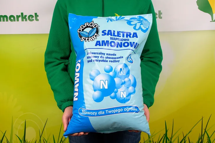 saletra-amonowa-wapniowa-10kg-uniwersalny-granulat-nawoz-azotowy-do-warzyw-producent-ampol-merol