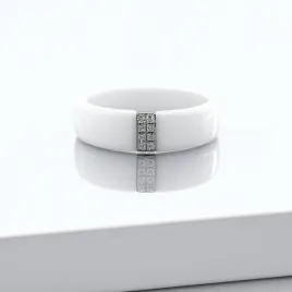pierscionek-biala-ceramika-z-cyrkoniami-stal-316l-luksusowy-rozmiar-us-8