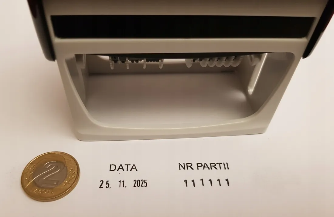 pieczatka-datownik-z-numeratorem-oraz-tekstem-logo-tekst-data-numerator