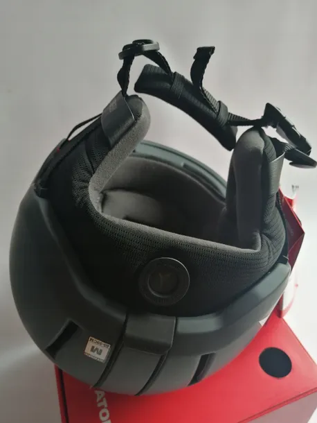 kask-atomic-revent-m-55-59-kolor-dominujacy-szary