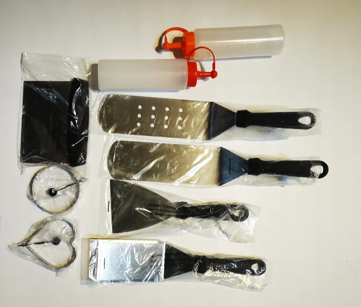 zestaw-do-grilla-overmont-om-bbq-tools-9-elementow-stan-powystawowy-kod-producenta-om-bbq-tools