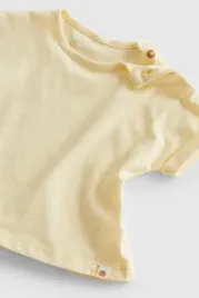 zara-koszulka-z-kolekcji-basic-z-guzikami