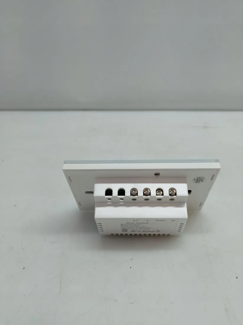 przelacznik-scienny-dotykowy-jinvoo1