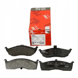 klocki-przod-chrysler-voyager-dodge-caravan-95-01