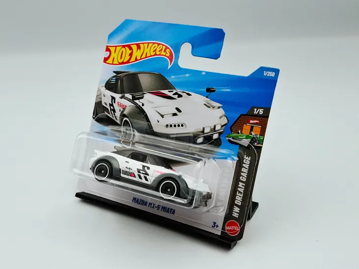 hot-wheels-mazda-mx-5-miata-marka-hot-wheels