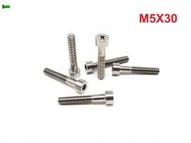 m5x30-sruba-imbusowa-din-912-iso-4762-tytanowa-sruby-tytanowe-grade-5