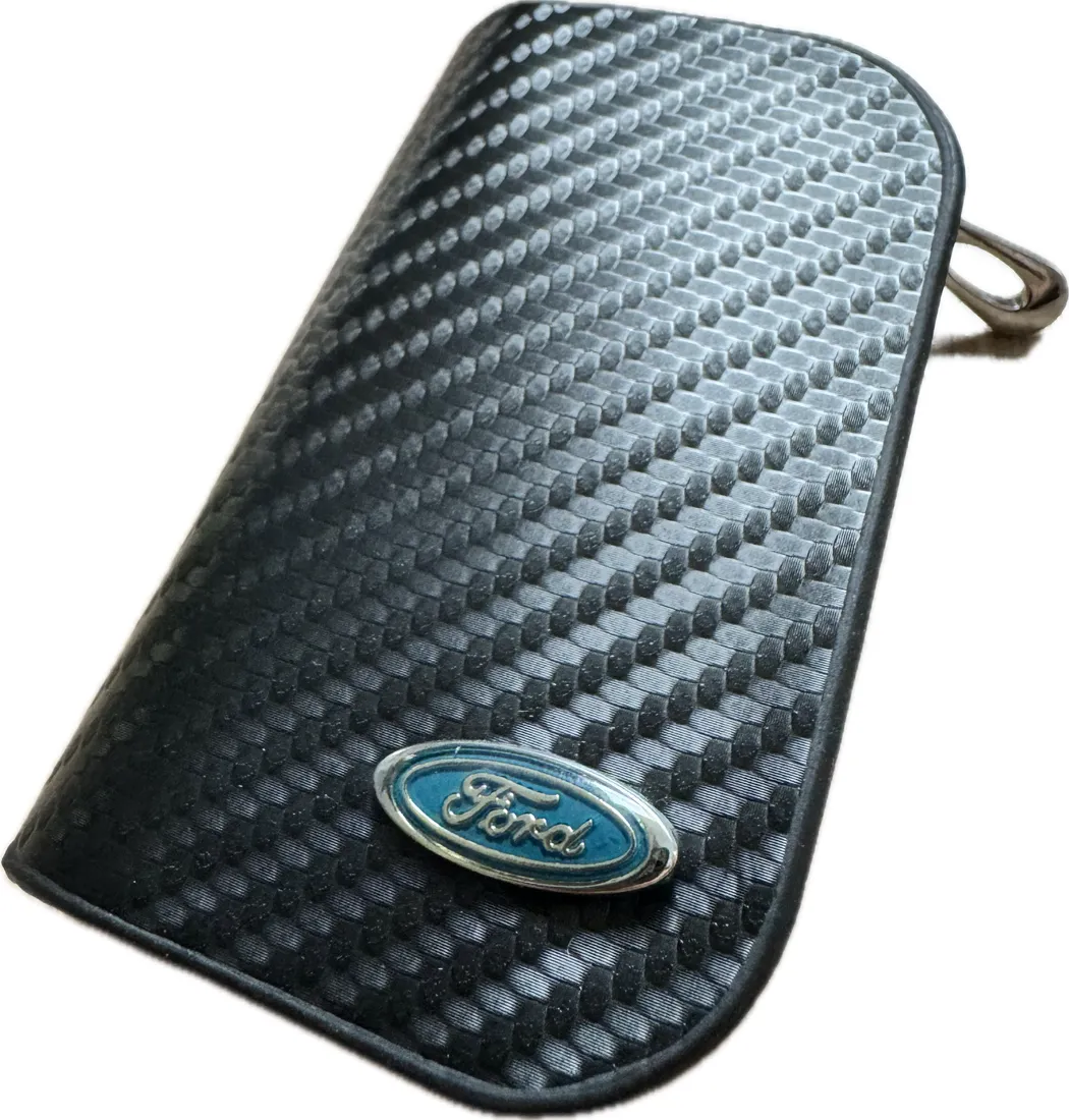 ford-brelok-breloczek-etui-karbon-stan-nowy
