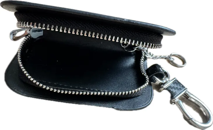 ford-brelok-breloczek-etui-karbon-marka-ford