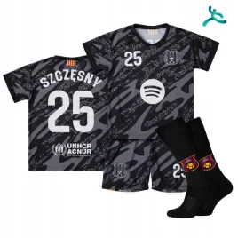 stroj-komplet-pilkarski-getry-szczesny-rozm-170