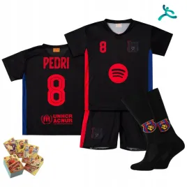 stroj-komplet-pilkarski-gratis-pedri-rozm-170