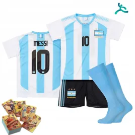 stroj-komplet-pilkarski-gratis-messi-argentyna-rozm-110