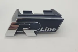 emblemat-logo-znaczek-na-grill-r-line-rline-do-vw-volkswagen-passat-b8-nowy