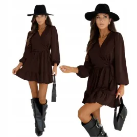 elegancka-rozkloszowana-sukienka-mini-falbana-czekolada