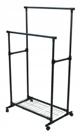 wieszak-stojacy-na-kolkach-szafa-na-ubrania-stojak