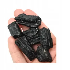 czarny-turmalin-surowy-kamien-naturalny-ochronny-szerl-brylka-rozmiar-s-8-1