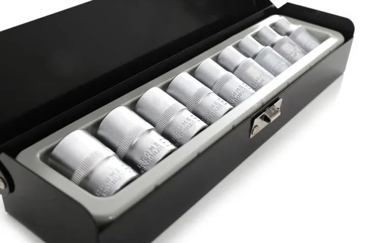 klucze-nadadowe-nasadki-torx-e4-e24-9szt-torxy-stan-opakowania-oryginalne