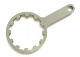 metalowy-klucz-korpusu-filtra-wody-10-10