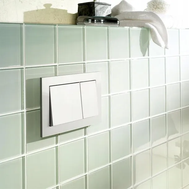 przycisk-splukujacy-do-wc-tece-base-bialy-polysk-9240700-kod-producenta-565132