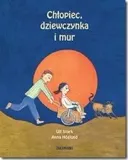 chlopiec-dziewczynka-i-mur