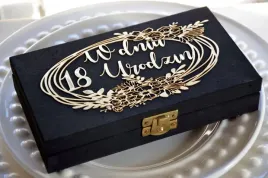 pudelko-na-pieniadze-prezent-na-18-urodziny-osiemnastka-wys-24-h