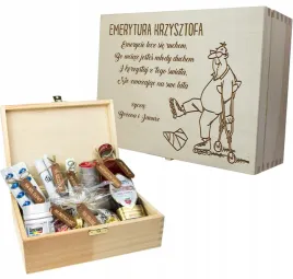 niezbednik-dla-emeryta-emerytki-smieszny-prezent-drewniane-pudelko