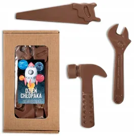 prezent-na-dzien-chlopaka-czekoladowe-narzedzia-duze-w-kartoniku