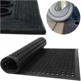 wycieraczka-azurowa-gruba-mata-wejsciowa-z-perforowanej-gumy-60x90