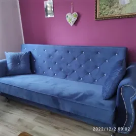 sofa-pikowana-z-bokami-kanapa-tapczan-dospania-rozkladana-uszak-krysztalami