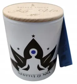 swieca-sojowa-do-medytacji-czakra-trzeciego-oka-pola-lawendy-250ml