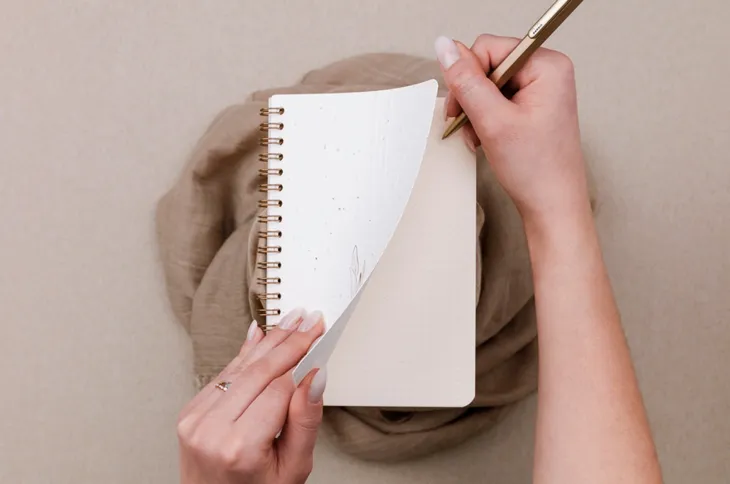 notes-na-spirali-11x17-cm-tulip-paper-marka-clairefontaine