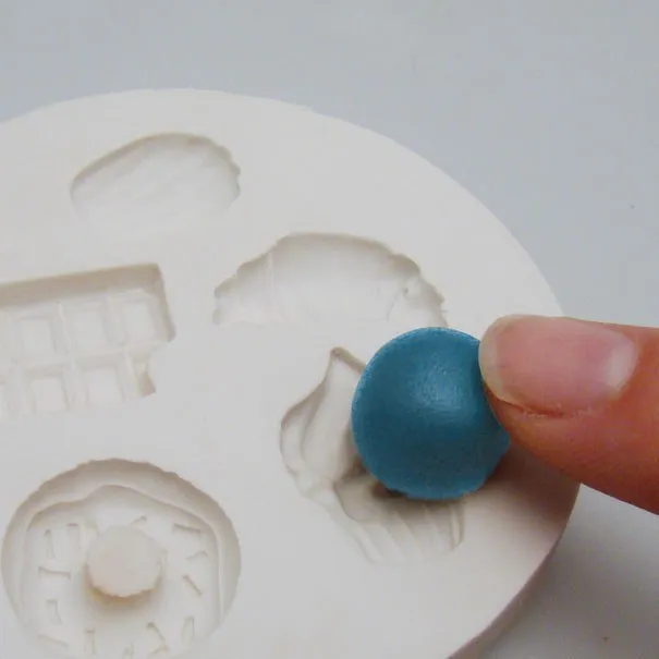 foremka-silikonowa-d-7-cm-slodkosci-wiek-dziecka-3-lata