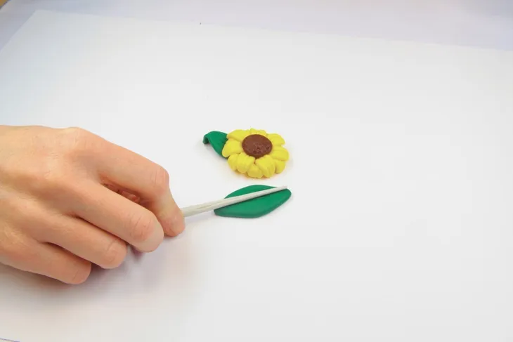 zestaw-narzedzi-do-pracy-z-modelina-wiek-dziecka-3-lata