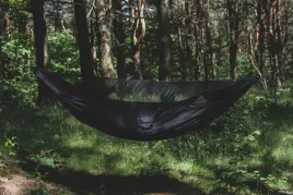 hamak-lekki-tigerwood-wazka-v2-czarny-z-moskitiera-single-zip