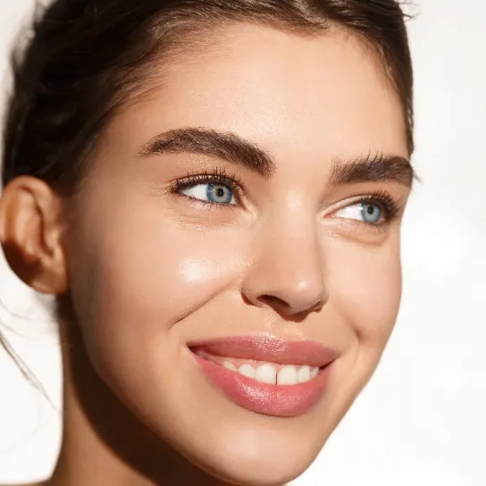 naturalny-olej-ze-slodkich-migdalow-1-litr-szklana-butelka-z