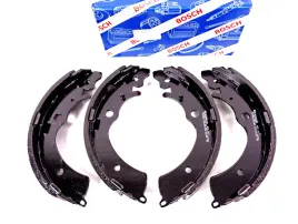 szczeki-hamulcowe-jimny-220x36-bosch-0986487440