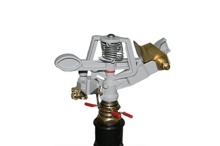 zraszacz-ogrodowy-24m-mosiezny-pulsacyjny-na-statywie-zasieg-z-regulacja