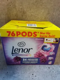 kapsulki-do-prania-lenor-color-blutentraum-de-76-kapsulek