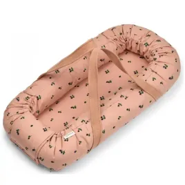 kokon-niemowlecy-liewood-gro-printed-baby-rozowy-z-bawelny-organicznej