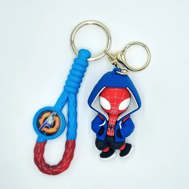 brelok-breloczek-avengers-marvel-spider-man-cechy-dodatkowe-karabinczyk