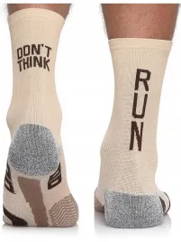 skarpety-biegowe-running-raid-don-t-think-run-oddychajace-39-42-bezowe