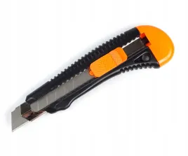 noz-do-tapet-nozyk-18mm-ostrze-lamane-tapeciak-wzmocniony