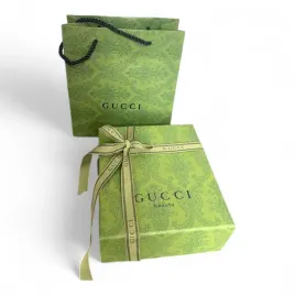 zestaw-torba-i-pudelko-gucci-zielony-karton-fakturowany-165x65x125mm
