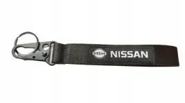 nissan-smycz-smyczka-do-kluczy-brelok-breloczek-czarna