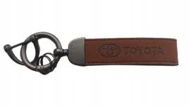 toyota-brelok-breloczek-skora-alcantara-brazowy