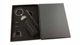 cupra-brelok-breloczek-alcantara-czarny-nowy-model-pudelko