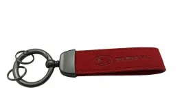 subaru-brelok-breloczek-skora-alcantara-czerwony